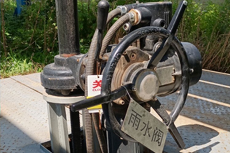 北京市房山區(qū)燕山燕房東北環(huán)線潤(rùn)滑油公司