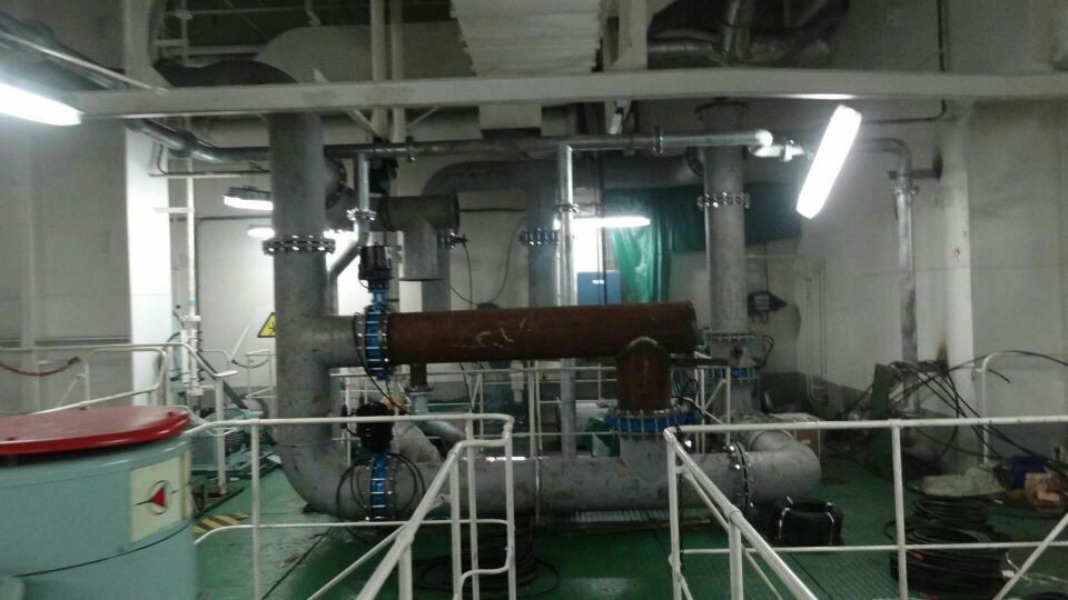 中遠(yuǎn)集裝箱貨輪